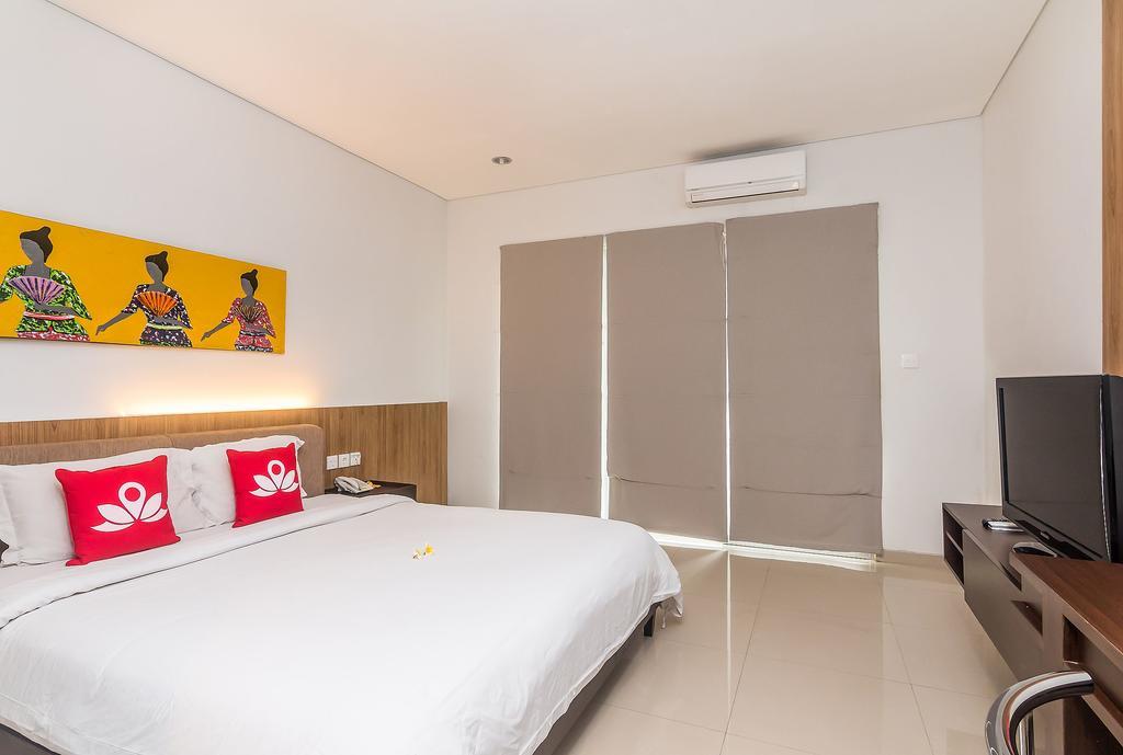 Zen Rooms Seminyak Mertanadi Екстериор снимка