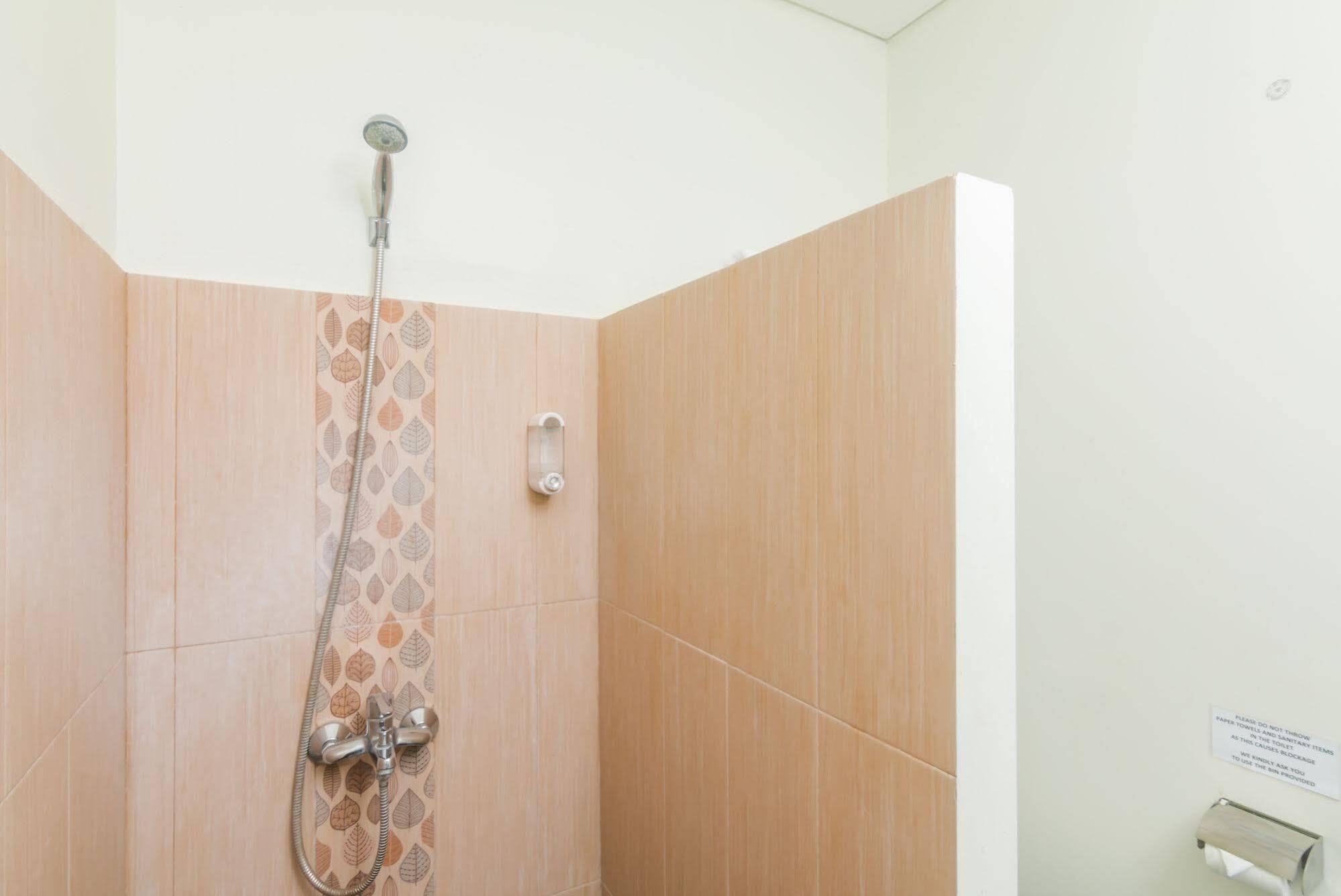 Zen Rooms Seminyak Mertanadi Екстериор снимка